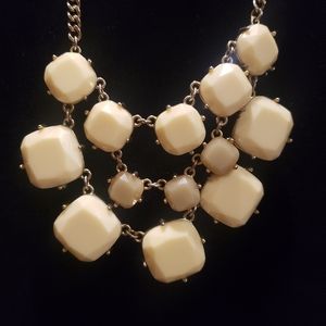 Chunky statement fashion necklace